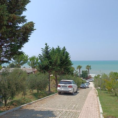 Plazhi Gjeneralit - Small Cabins - Bungalows - Apartaments - Villas - Suite Kavaje Eksteriør bilde